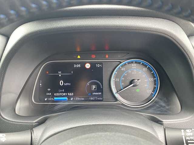 Nissan Leaf Hatchback 110kW N-Connecta 39kWh 5dr Auto