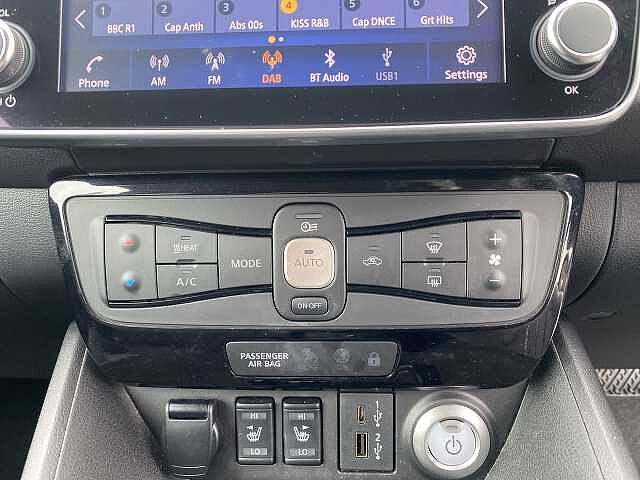 Nissan Leaf Hatchback 110kW N-Connecta 39kWh 5dr Auto