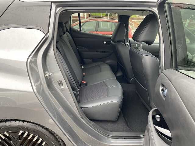 Nissan Leaf Hatchback 110kW N-Connecta 39kWh 5dr Auto