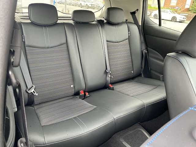 Nissan Leaf Hatchback 110kW N-Connecta 39kWh 5dr Auto