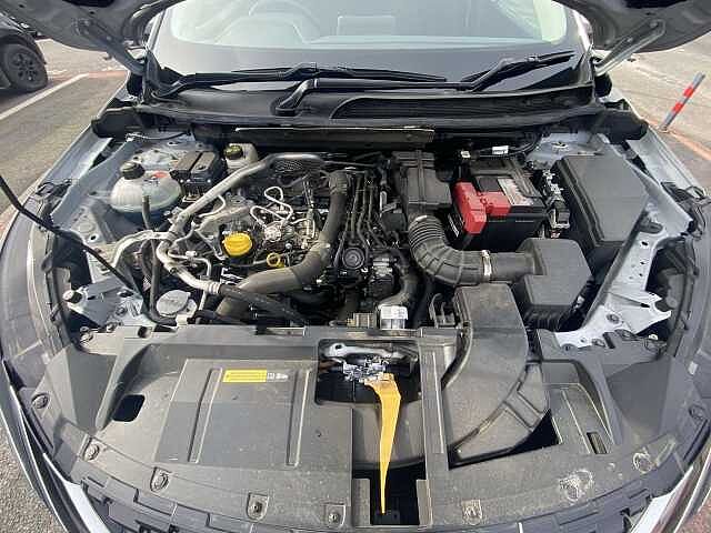 Nissan Qashqai Hatchback 1.3 DiG-T MHEV 140 Acenta Premium 5dr