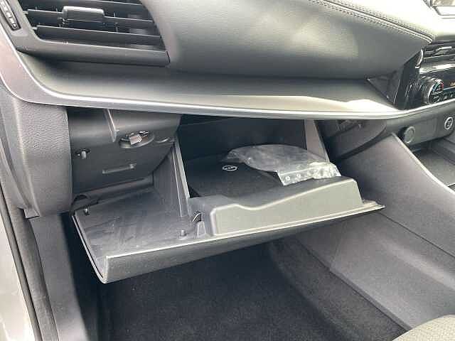 Nissan Qashqai Hatchback 1.3 DiG-T MHEV 140 Acenta Premium 5dr