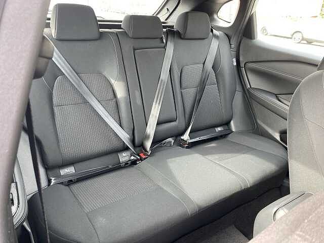 Nissan Qashqai Hatchback 1.3 DiG-T MHEV 140 Acenta Premium 5dr