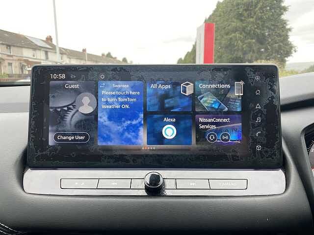 Nissan Qashqai Hatchback 1.3 DiG-T MHEV 140 N-Connecta 5dr