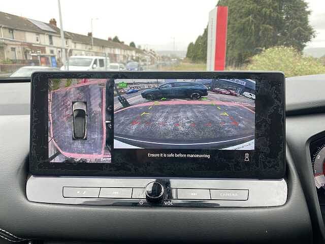 Nissan Qashqai Hatchback 1.3 DiG-T MHEV 140 N-Connecta 5dr