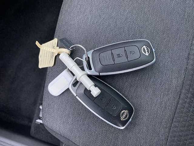 Nissan Qashqai Hatchback 1.3 DiG-T MHEV 140 N-Connecta 5dr