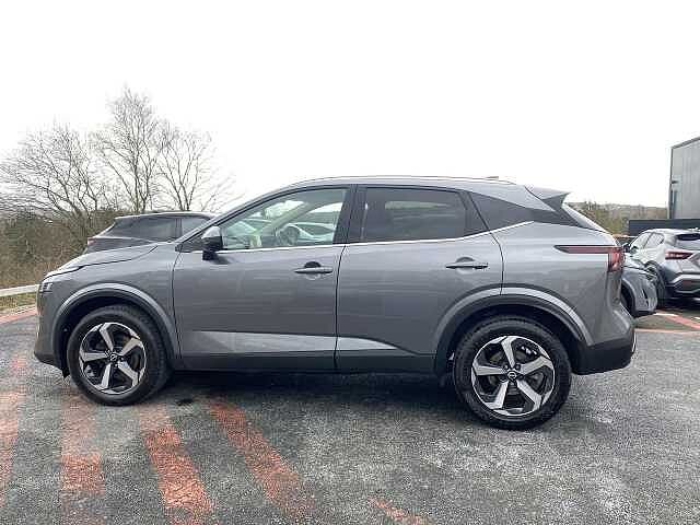 Nissan Qashqai Hatchback 1.3 DiG-T MHEV 140 N-Connecta 5dr
