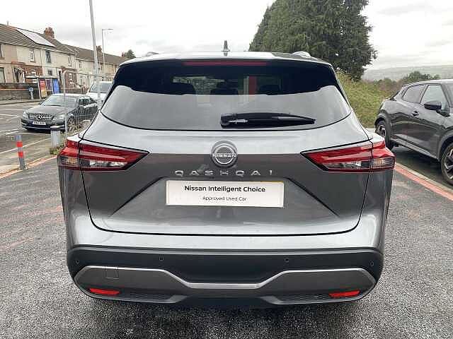 Nissan Qashqai Hatchback 1.3 DiG-T MHEV 140 N-Connecta 5dr